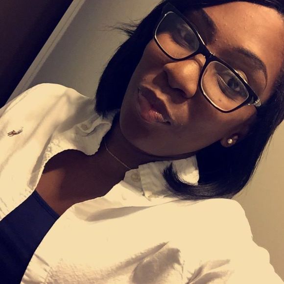 Meet your Posher, Ruby - Picture 1 of 1